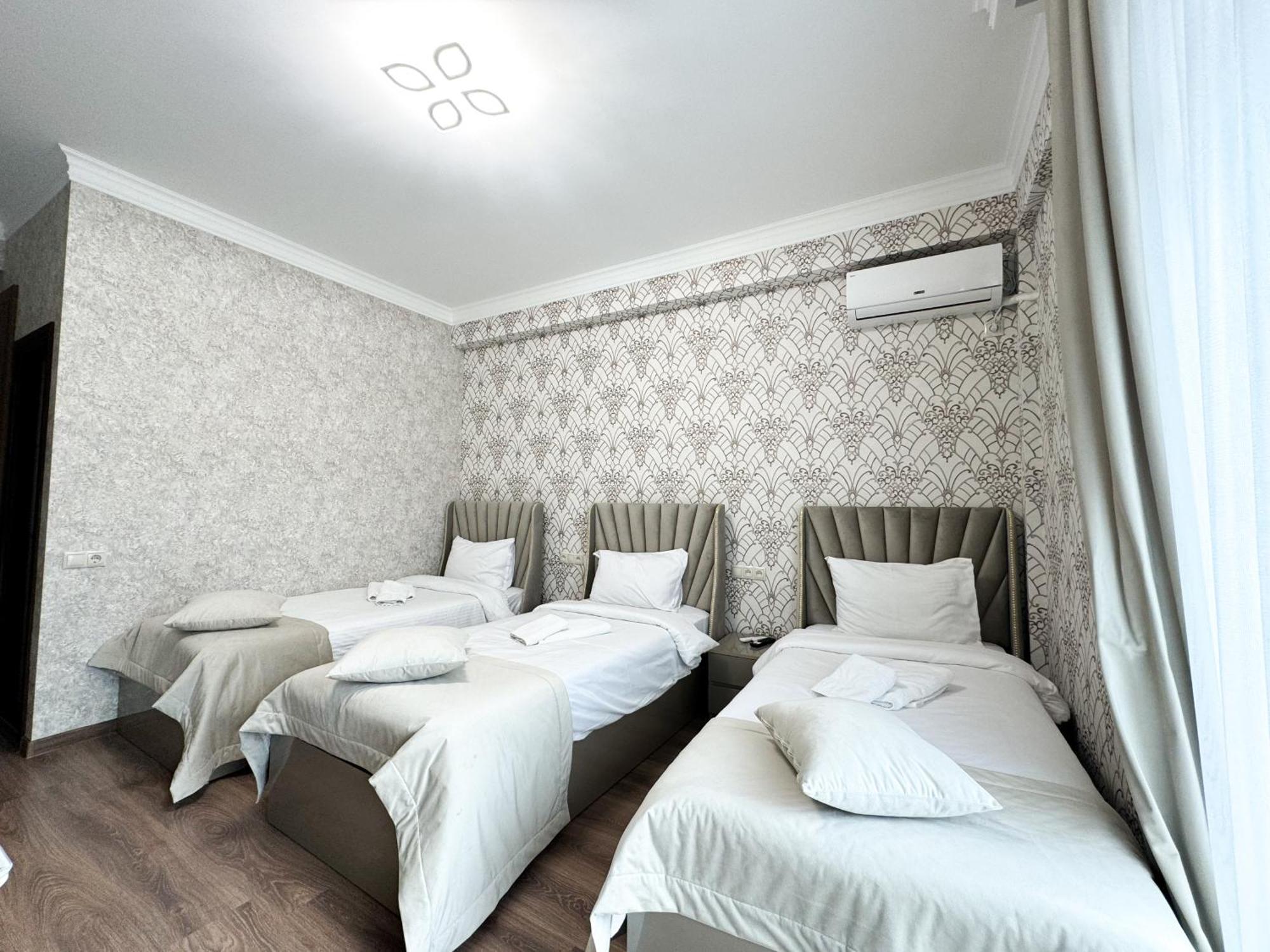 Armenia Hotel Yerevan Room photo